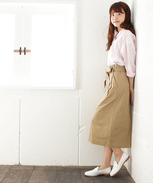 SESTO（セスト）の「スエード素材のマニッシュローファーパンプス（ローファー・レディース・ネイビー/レッド/イエロー/ブラック/ホワイト/テラコッタ・24.0cm/25.0cm/23.0cm/24.5cm/22.5cm/23.5cm）」の7枚目の写真