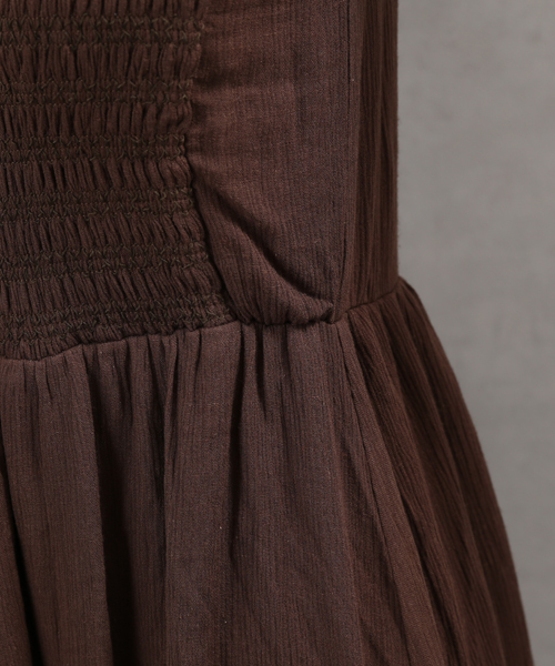 COLONY 2139（コロニートゥーワンスリーナイン）の「シャーリングロングワンピース（ワンピース・レディース・ブラック/カーキ・FREE）」の9枚目の写真