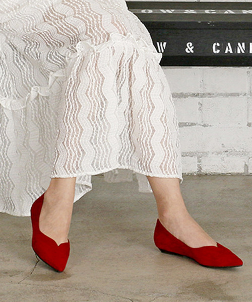 enchanted（エンチャンテッド）の「本革Ｖカットフラットシューズ（パンプス・レディース・ダークブラウン/ブラウン/ブラック/プラチナム/パイソン/シルバー/ホワイト/シャンパン/シルバー系その他2/ダークネイビー/ブラック系その他/レッド/グレー/バーガンディー/グレイッシュベージュ/ベージュ/アイボリー/ダークグレー/ボルドー/シルバーグレー・36/37/41/39/35/40/38）」の13枚目の写真