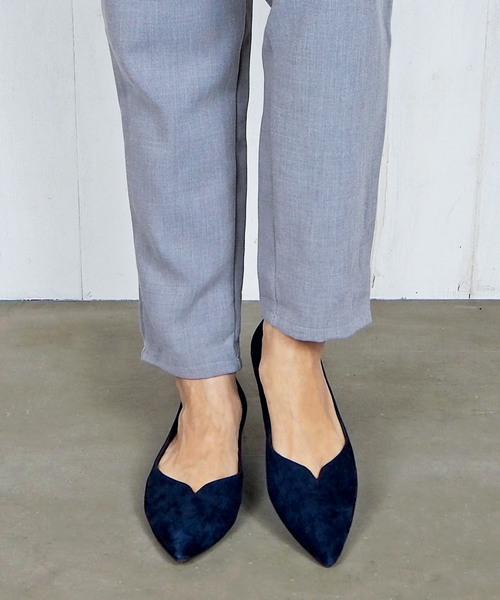 enchanted（エンチャンテッド）の「本革Ｖカットフラットシューズ（パンプス・レディース・ダークブラウン/ブラウン/ブラック/プラチナム/パイソン/シルバー/ホワイト/シャンパン/シルバー系その他2/ダークネイビー/ブラック系その他/レッド/グレー/バーガンディー/グレイッシュベージュ/ベージュ/アイボリー/ダークグレー/ボルドー/シルバーグレー・36/37/41/39/35/40/38）」の12枚目の写真