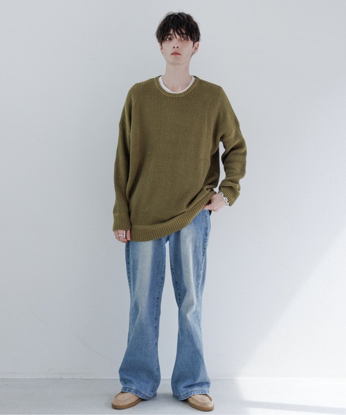 CavariA（キャバリア）の「『CavariA/キャバリア』ラーベン編みビッグシルエットクルーネック長袖ニットセーター（ニット/セーター・メンズ・ベージュ/サックスブルー/パープル/ピンク/テラコッタ/ホワイト/ブラック/グレー/ネイビー/インディゴブルー/イエロー/グリーン系その他/ブラウン/カーキ/グリーン・M/L）」の22枚目の写真