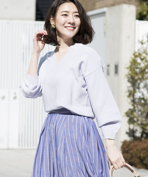 RIVE DROITE(リヴドロワ)の「バックボリュームニット(ニット/セーター・レディース・ライトグレー/レモンイエロー/ラベンダー/ベージュ/ホワイト・FREE)」の5枚目の写真