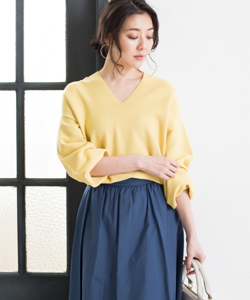 RIVE DROITE(リヴドロワ)の「バックボリュームニット(ニット/セーター・レディース・ライトグレー/レモンイエロー/ラベンダー/ベージュ/ホワイト・FREE)」の1枚目の写真