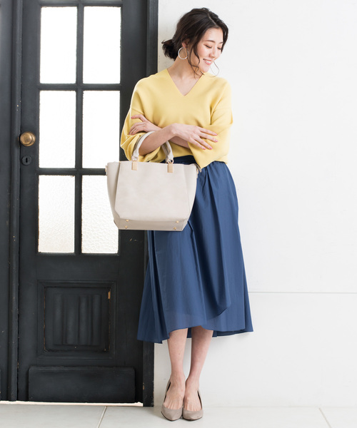 RIVE DROITE(リヴドロワ)の「バックボリュームニット(ニット/セーター・レディース・ライトグレー/レモンイエロー/ラベンダー/ベージュ/ホワイト・FREE)」の8枚目の写真