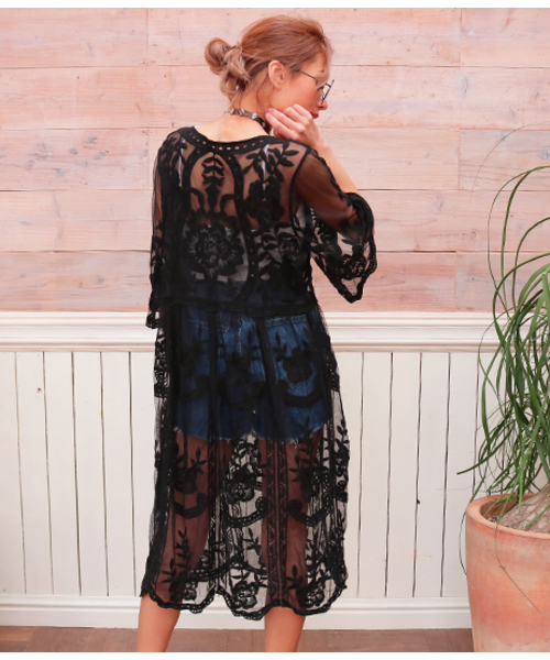 ANAP(アナップ)の「フラワー刺繍ガウンカーディガン(カーディガン/ボレロ・レディース・ブラック/ホワイト・FREE)」の15枚目の写真