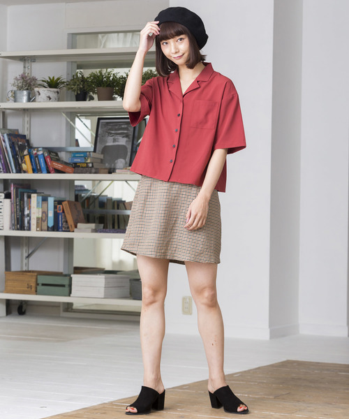 WEGO（ウィゴー）の「WEGO/オープンカラークロップドシャツ（シャツ/ブラウス・レディース・ブラック/ネイビー/ダークベージュ/ダークオレンジ/ピンク・FREE）」の21枚目の写真