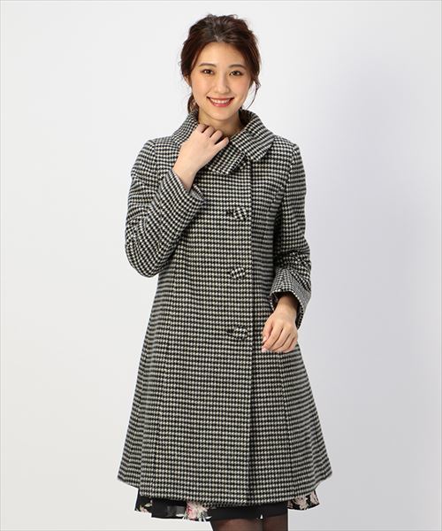 Laisse Passe レッセパッセ の 千鳥柄ﾛｰﾙｶﾗｰﾋﾞｯｸ釦コート ステンカラーコート Wear
