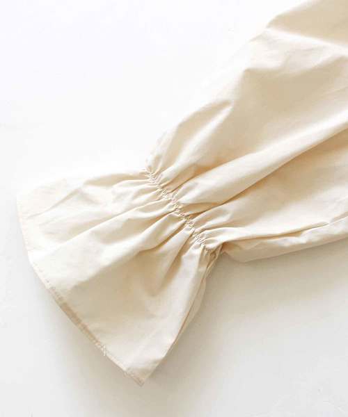 MODE ROBE（モードローブ）の「ギャザーブラウス（シャツ/ブラウス・レディース・ホワイト/ブラック/ベージュ/パープル/ブルー・FREE）」の16枚目の写真