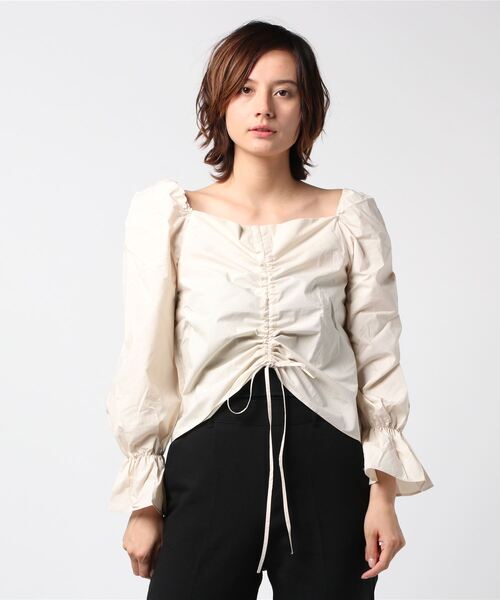 MODE ROBE（モードローブ）の「ギャザーブラウス（シャツ/ブラウス・レディース・ホワイト/ブラック/ベージュ/パープル/ブルー・FREE）」の21枚目の写真