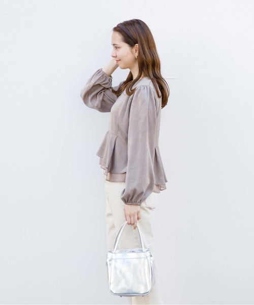 flower(フラワー)の「マリーペプラムトップ(シャツ/ブラウス・レディース・ブラウン/ピンク・FREE)」の8枚目の写真