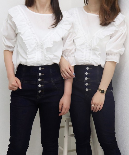 PairPair（ペアペア）の「フロントフリルブラウス（シャツ/ブラウス・レディース・ライトベージュ/ライトブルー/オフホワイト・FREE）」の2枚目の写真