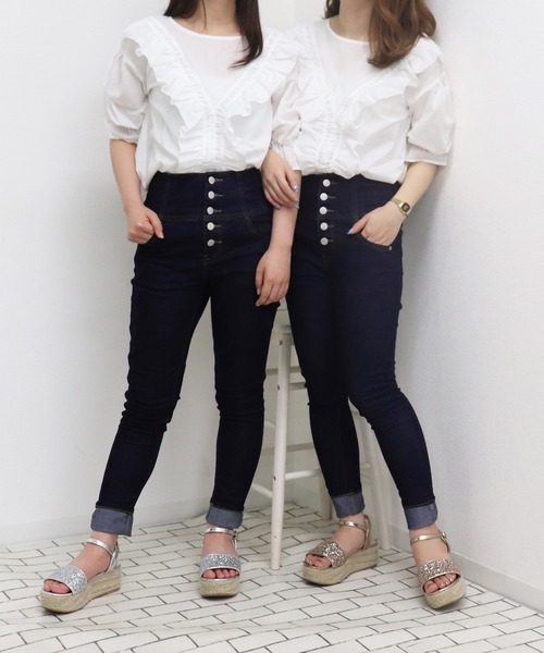 PairPair（ペアペア）の「フロントフリルブラウス（シャツ/ブラウス・レディース・ライトベージュ/ライトブルー/オフホワイト・FREE）」の4枚目の写真