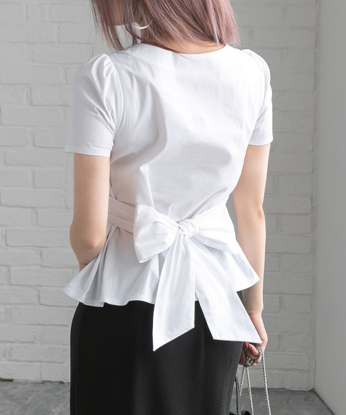 Newlyme(ニューリーミー)の「バックリボンカシュクール半袖ブラウス(シャツ/ブラウス・レディース・ホワイト/ブラック/ベージュ/カーキ・MEDIUM/LARGE/X-LARGE)」の2枚目の写真