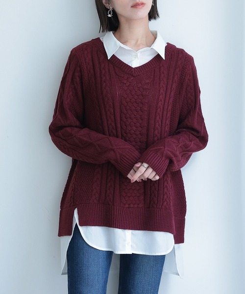 osharewalker(オシャレウォーカー)の「『シャツドッキングVネックニット』(ニット/セーター・レディース・ブラック/ベージュ/バーガンディー/杢グレー・2/1)」の4枚目の写真