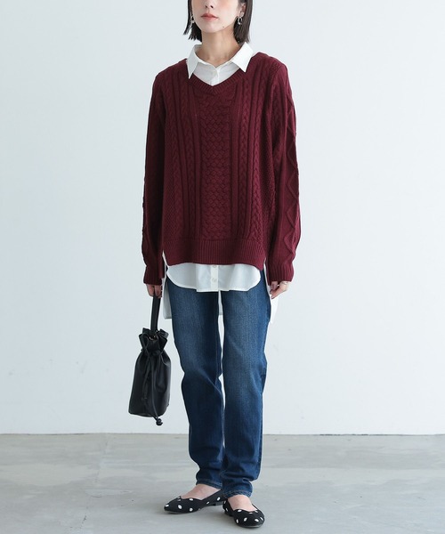 osharewalker(オシャレウォーカー)の「『シャツドッキングVネックニット』(ニット/セーター・レディース・ブラック/ベージュ/バーガンディー/杢グレー・2/1)」の21枚目の写真