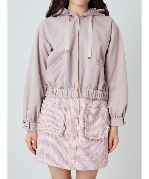 Ank Rouge（アンクルージュ）の「フリルフードブルゾン（ブルゾン・レディース・ピンク/ブラック/アイボリー・M）」の8枚目の写真