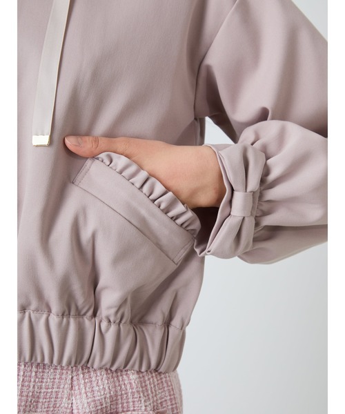 Ank Rouge（アンクルージュ）の「フリルフードブルゾン（ブルゾン・レディース・ピンク/ブラック/アイボリー・M）」の12枚目の写真