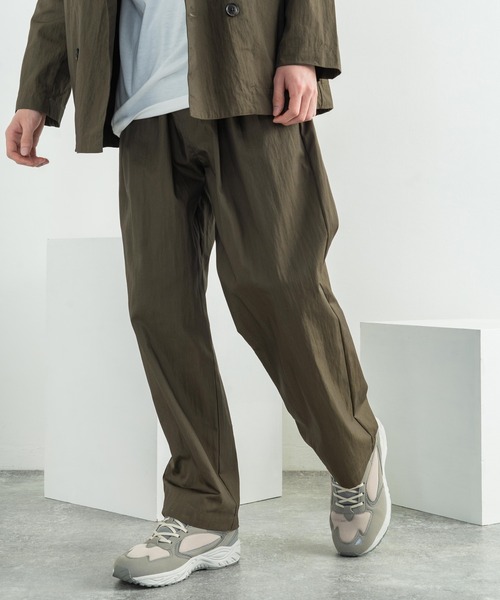 Audience（オーディエンス）の「日本製 グリストーンW 綿ナイロン 高密度ギャバ2タックワイドパンツ（スラックス・メンズ・ブラック/ネイビー/オリーブ・M/L/XL）」の8枚目の写真