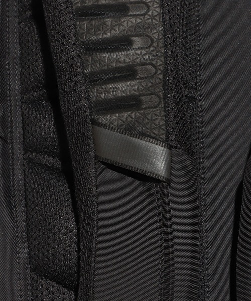 THE NORTH FACE(ザノースフェイス)の「THE NORTH FACE/ザ・ノースフェイス REACON BACKPACK バックパック リュックサック(バックパック/リュック・メンズ・ブラック・ONE SIZE)」の5枚目の写真