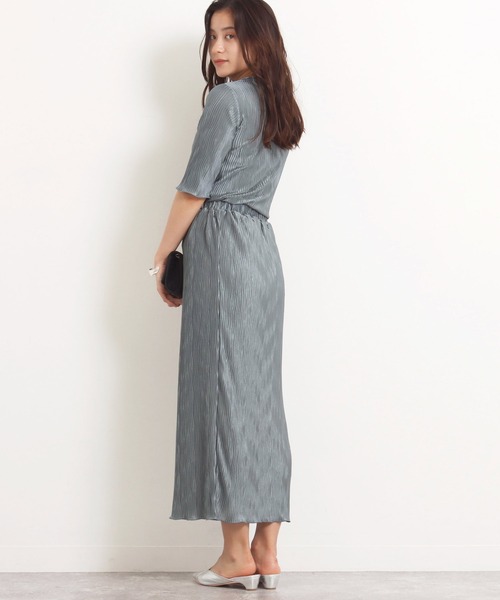 AULI（アウリィ）の「【低身長向けサイズ】ギラギラプリーツトップス（Tシャツ/カットソー・レディース・ブラック/ブルー/グリーン・XS）」の6枚目の写真