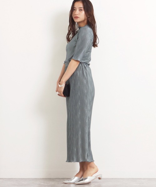 AULI（アウリィ）の「【低身長向けサイズ】ギラギラプリーツトップス（Tシャツ/カットソー・レディース・ブラック/ブルー/グリーン・XS）」の7枚目の写真