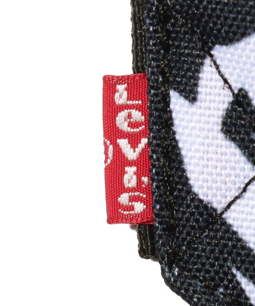 Levi's（リーバイス）の「LARGE BANANA SLING（ショルダーバッグ・メンズ・ブラック・OS）」の2枚目の写真