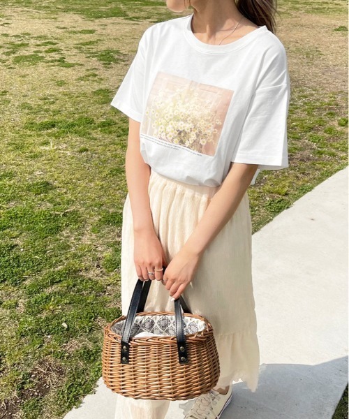 apres jour clair(アプレジュールクレア)の「【apres jour clair】フォトTシャツ【ZOZOTOWN限定アイテム】(Tシャツ/カットソー・レディース・オフホワイト/ホワイト系その他/ホワイト系その他2/ホワイト系その他3・X-LARGE/フリー)」の20枚目の写真