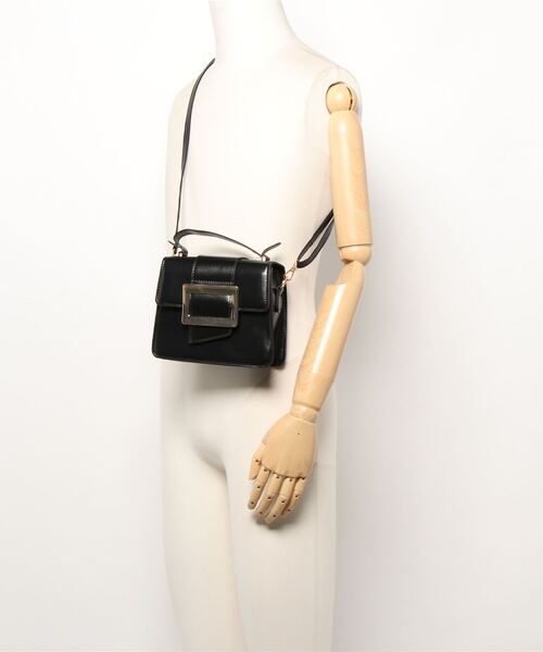 florist（フローリスト）の「【2WAY】ベルトデザインのスクエアミニショルダーバッグ（ショルダーバッグ・レディース・ブラック/ホワイト/レッド/ベージュ/キャメル・FREE）」の6枚目の写真