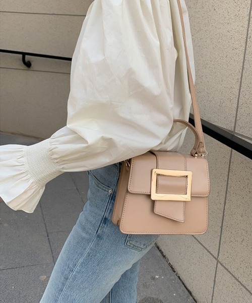 florist（フローリスト）の「【2WAY】ベルトデザインのスクエアミニショルダーバッグ（ショルダーバッグ・レディース・ブラック/ホワイト/レッド/ベージュ/キャメル・FREE）」の4枚目の写真