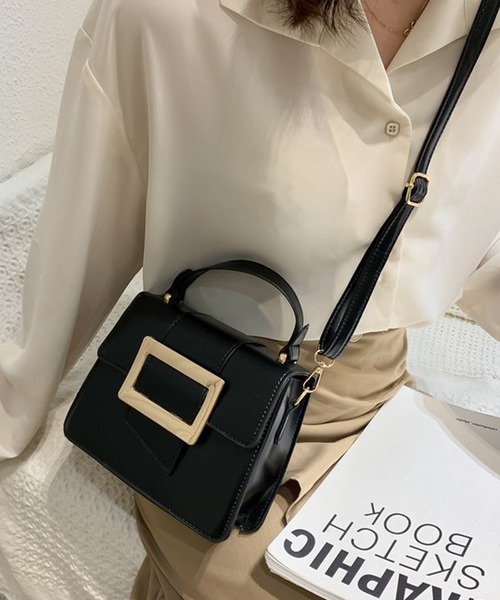 florist（フローリスト）の「【2WAY】ベルトデザインのスクエアミニショルダーバッグ（ショルダーバッグ・レディース・ブラック/ホワイト/レッド/ベージュ/キャメル・FREE）」の3枚目の写真