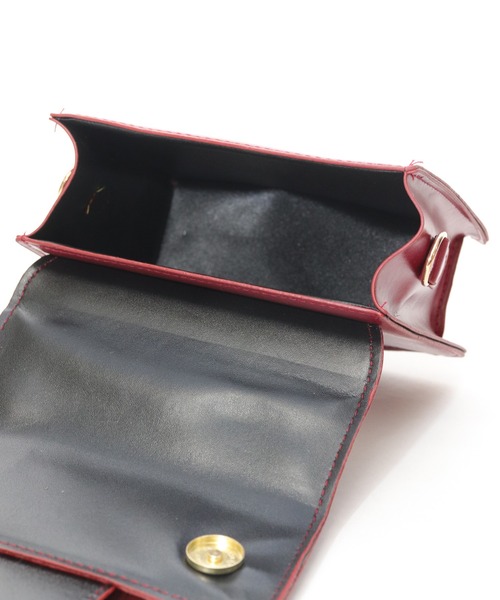 florist（フローリスト）の「【2WAY】ベルトデザインのスクエアミニショルダーバッグ（ショルダーバッグ・レディース・ブラック/ホワイト/レッド/ベージュ/キャメル・FREE）」の22枚目の写真