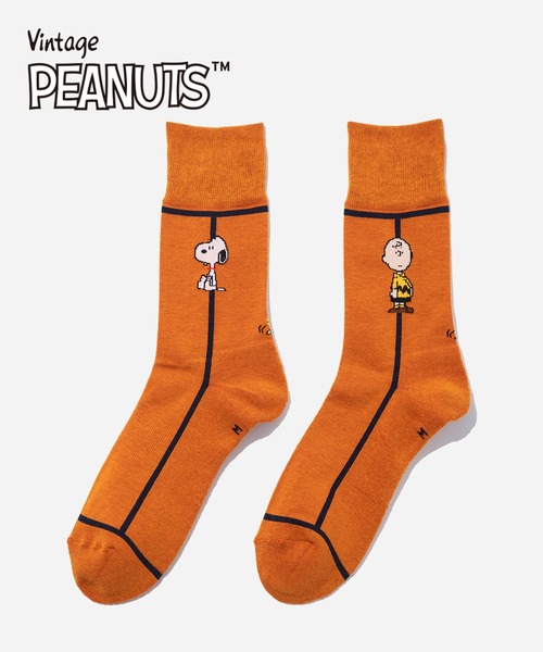 CHICSTOCKS（シックストックス）の「SNOOPY×CHICSTOCKS［1970s］（ソックス/靴下・レディース・アイボリー/グレイッシュベージュ/グレイッシュブルー/ホワイト系その他4/ベージュ系その他/ブラック系/ブラック/ネイビー/マスタード・SMALL/MEDIUM/LARGE）」の9枚目の写真