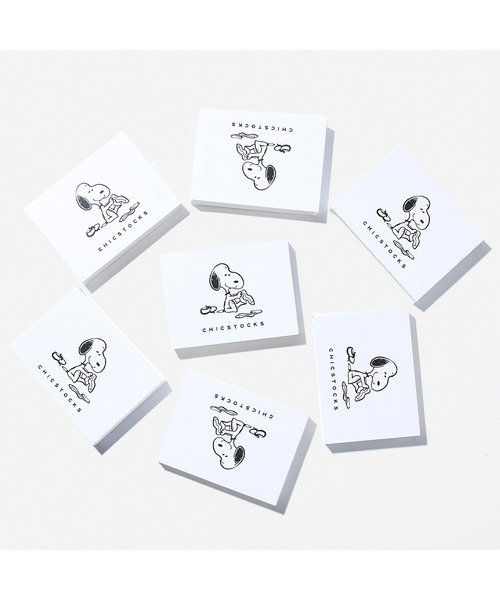 CHICSTOCKS（シックストックス）の「SNOOPY×CHICSTOCKS［1970s］（ソックス/靴下・レディース・アイボリー/グレイッシュベージュ/グレイッシュブルー/ホワイト系その他4/ベージュ系その他/ブラック系/ブラック/ネイビー/マスタード・SMALL/MEDIUM/LARGE）」の10枚目の写真