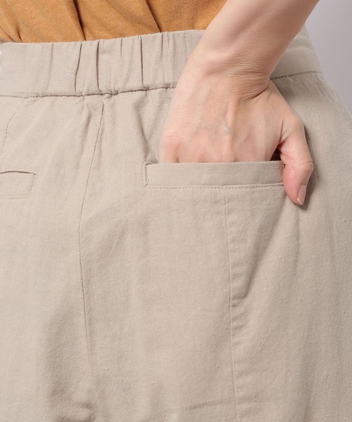 LAKOLE（ラコレ）の「コットンリネンスラブスリットトラウザーパンツ / 954255（その他パンツ・レディース・ブラック/ブラウン/ライトベージュ・SMALL/MEDIUM）」の20枚目の写真