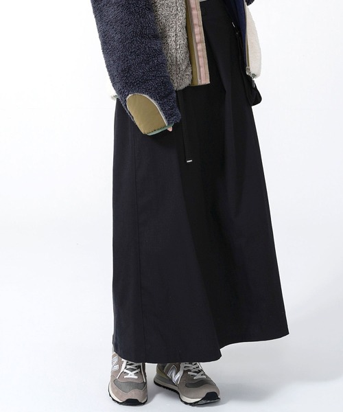 KRIFF MAYER Lady's Collection(クリフメイヤーレディースコレクション)の「HINOKOオーバースカート(スカート・レディース・ブラック/ベージュ/ブラウン/オリーブ・MEDIUM/LARGE)」の1枚目の写真