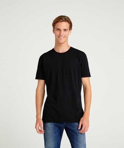 SISLEY(シスレー)の「ラウンドネック半袖Tシャツ・カットソー(Tシャツ/カットソー・メンズ・ホワイト/ブラック/ネイビー/マスタード・MEDIUM/X-LARGE/SMALL/LARGE)」の3枚目の写真