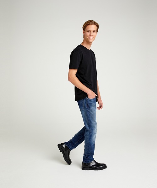 SISLEY(シスレー)の「ラウンドネック半袖Tシャツ・カットソー(Tシャツ/カットソー・メンズ・ホワイト/ブラック/ネイビー/マスタード・MEDIUM/X-LARGE/SMALL/LARGE)」の17枚目の写真