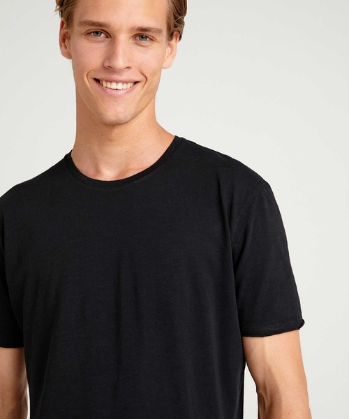 SISLEY(シスレー)の「ラウンドネック半袖Tシャツ・カットソー(Tシャツ/カットソー・メンズ・ホワイト/ブラック/ネイビー/マスタード・MEDIUM/X-LARGE/SMALL/LARGE)」の18枚目の写真