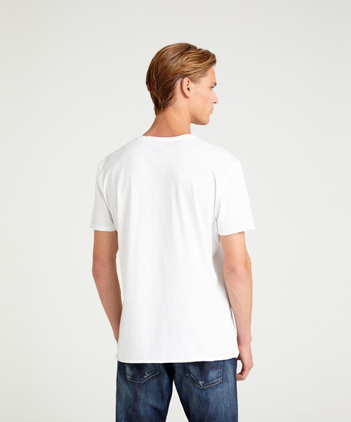 SISLEY(シスレー)の「ラウンドネック半袖Tシャツ・カットソー(Tシャツ/カットソー・メンズ・ホワイト/ブラック/ネイビー/マスタード・MEDIUM/X-LARGE/SMALL/LARGE)」の6枚目の写真