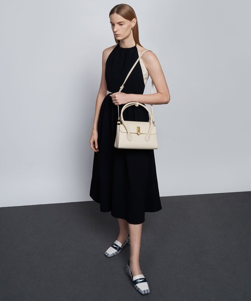 CHARLES & KEITH（チャールズ & キース）の「ツイードブロックヒール ペニーローファー / Tweed Block Heel Penny Loafers（ローファー・レディース・ブラック/オフホワイト/ダークブルー・22.5cm/23cm/23.5cm/24.5cm/25cm/25.5cm/22cm）」の6枚目の写真