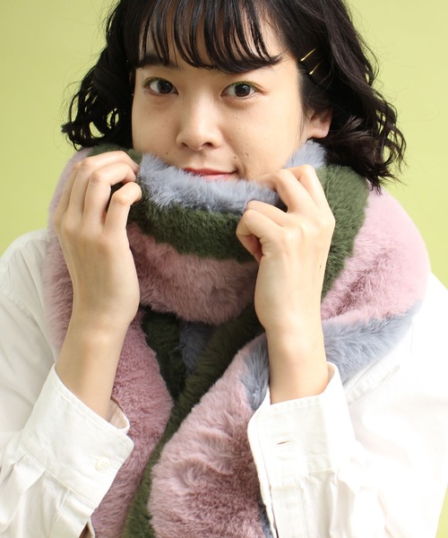 didizizi（ディディジジ）の「配色ファーマフラー（ストール/ショール・レディース・ブラウン/ピンク/ブルー・FREE）」の21枚目の写真