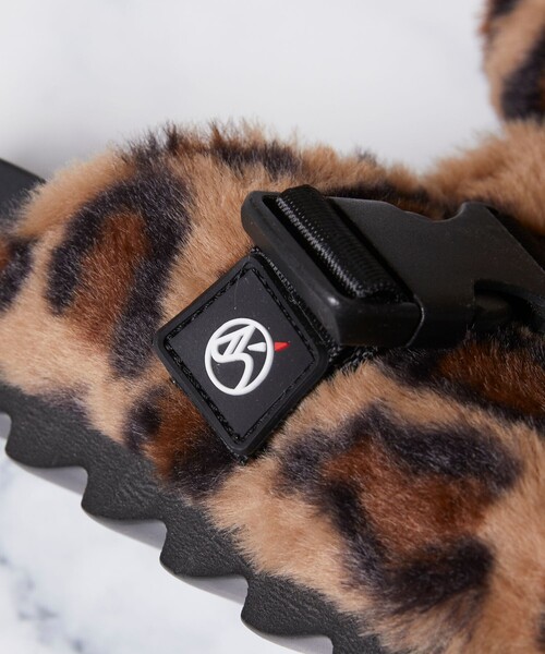 FREAK'S STORE（フリークスストア）の「WEB限定 FREAK'S STORE OUTDOORS/フリークスアウトドアーズ バックルストラップ ファーサンダル/レオパード/クロッグ（サンダル・メンズ・ブラック/レオパード・23/24/25/26/27/28）」の8枚目の写真
