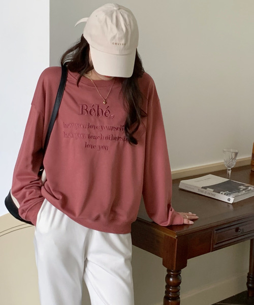 emi+(エミプラス)の「刺繍ロゴトレーナー(スウェット・レディース・ピンク/ブルー/ベージュ/ブラック/スモークピンク/ブルーグレー/ブラウン/ブルー系その他・FREE)」の12枚目の写真