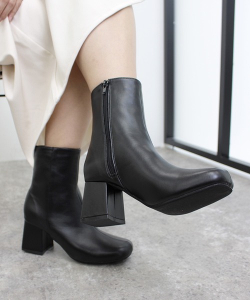 MLI'A（エムリア）の「スクエアトゥブーツ（ブーツ・レディース・ブラック/ブラウン/パイソン・M/L）」の2枚目の写真