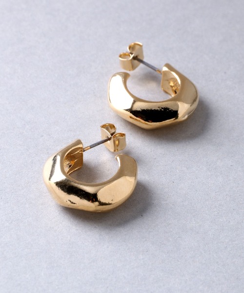 Manon's Selection(マノンズセレクション)の「バンピーフープキャッチピアス(ピアス(両耳用)・レディース・ゴールド/シルバー・ONE SIZE)」の3枚目の写真