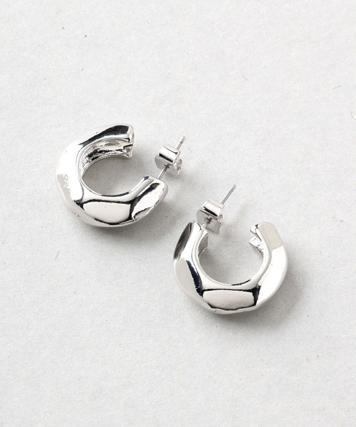 Manon's Selection(マノンズセレクション)の「バンピーフープキャッチピアス(ピアス(両耳用)・レディース・ゴールド/シルバー・ONE SIZE)」の5枚目の写真