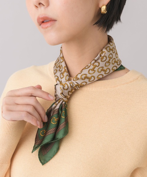 KATHARINE ROSS(キャサリンロス)の「【KATHARINE ROSS】リング柄/小紋柄/ビット柄 ミニスカーフ WEB限定(バンダナ/スカーフ・レディース・チャコールグレー/ブラック/ベージュ/ネイビー/ブラウン/ブルー/グリーン/グリーン系1/ネイビー系1/ブラック系1/ブラウン系1・MEDIUM)」の9枚目の写真