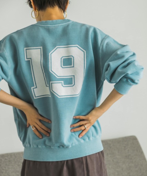 URBAN RESEARCH（アーバンリサーチ）の「College Logo Sweat（Tシャツ/カットソー・レディース・ライトブルー/オフホワイト/グレー系その他・FREE）」の5枚目の写真