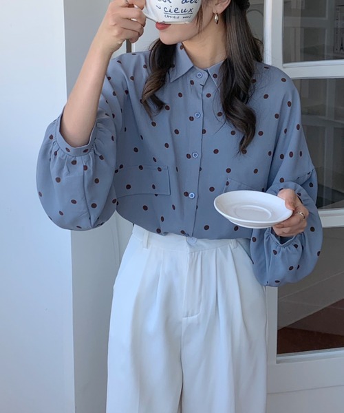 Diosfront（ディオスフロント）の「ボリュームスリーブドットシャツブラウス（Tシャツ/カットソー・レディース・アイボリー/ブラック/グリーン/ブルー・FREE）」の6枚目の写真