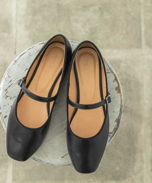 URBAN RESEARCH Sonny Label(アーバンリサーチサニーレーベル)の「メリージェーンフラットパンプス(パンプス・レディース・ブラック・23/23.5/24)」の2枚目の写真